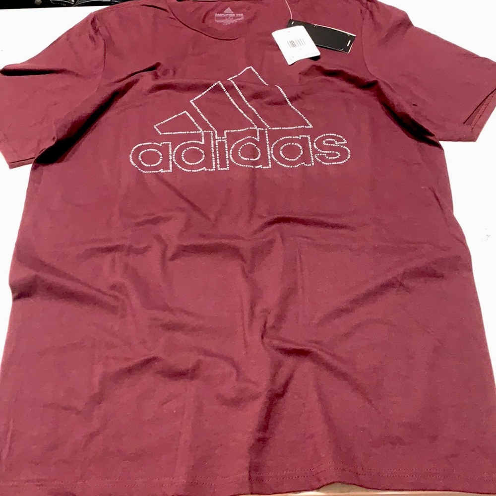 NWT Adidas amplifier tee men’s L